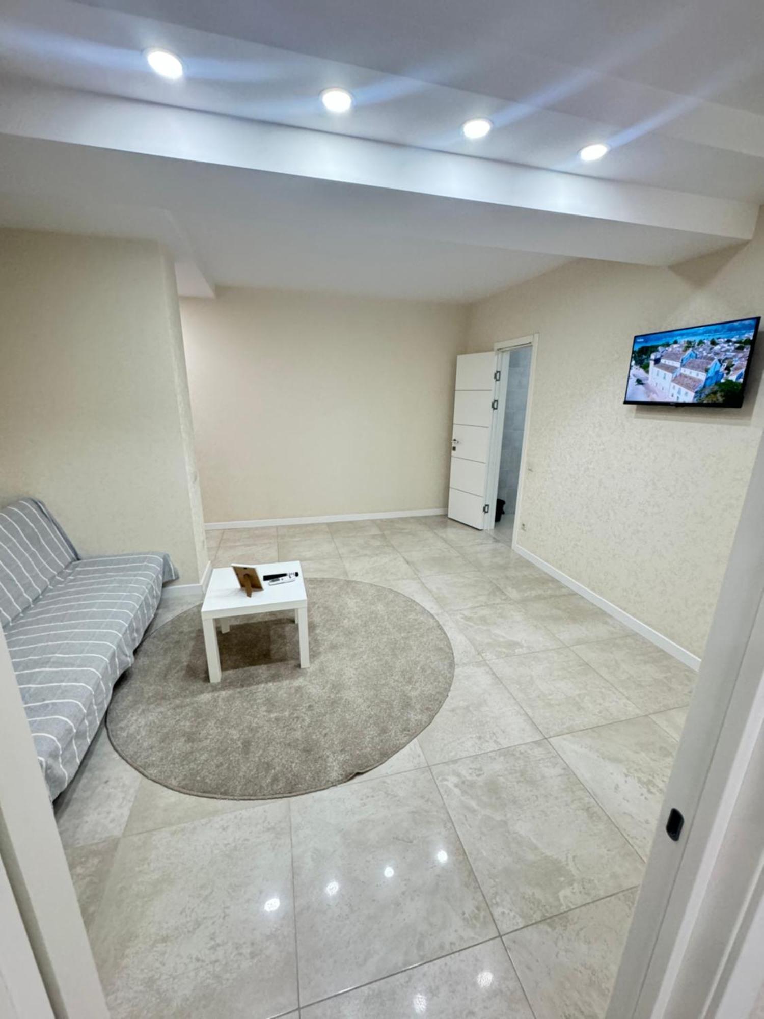 New Lux Apartment In تشيسيناو المظهر الخارجي الصورة